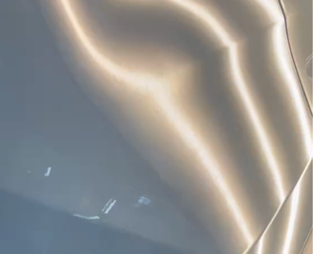 修理後の雹害車の写真