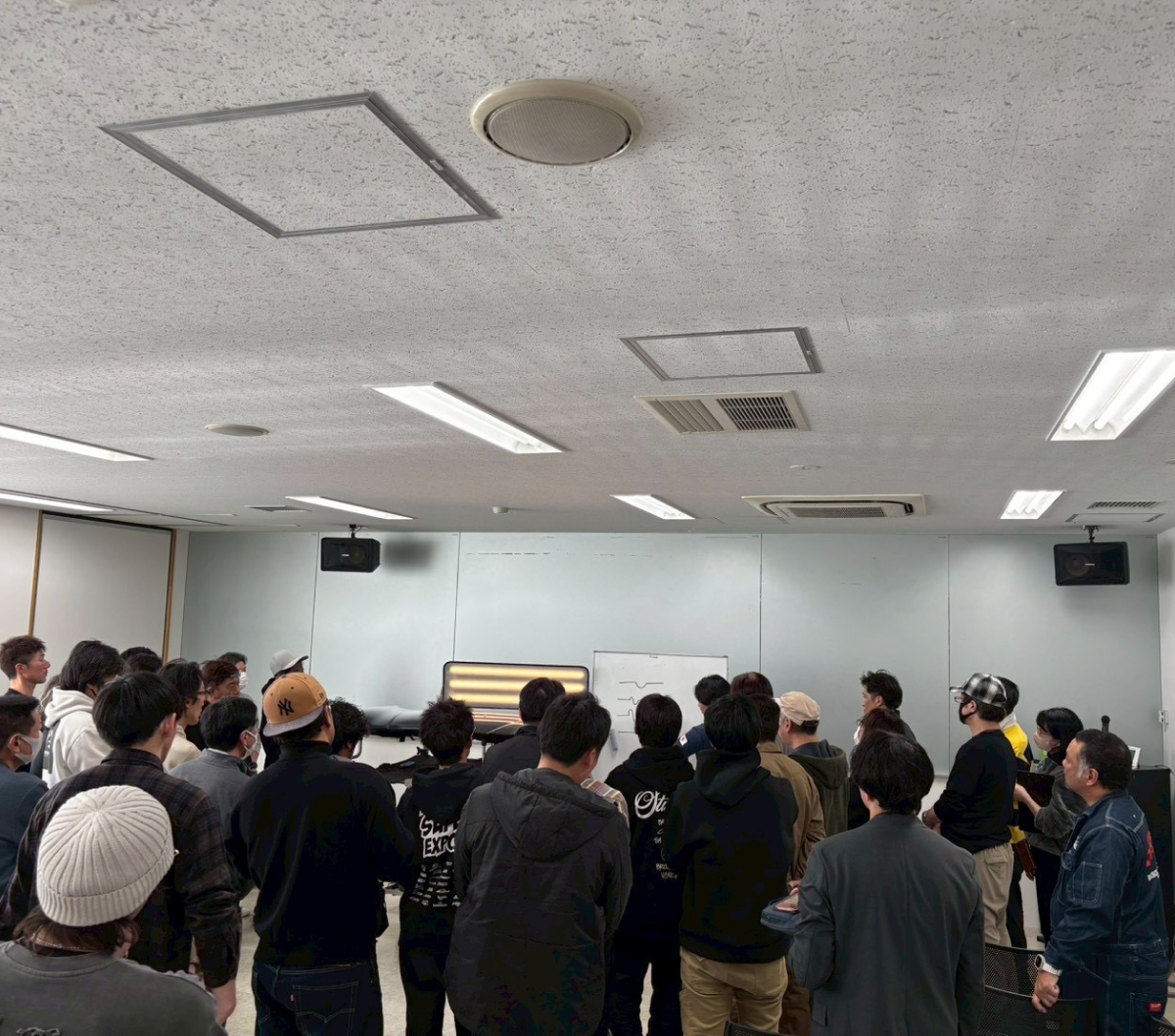 写真:インタビューを受けている門倉光希